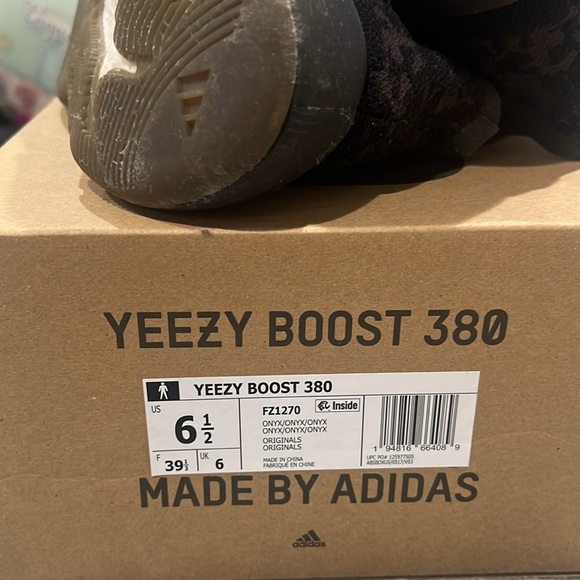 AUTHENTIC YEEZY BOOST 380 ONYNX - Picture 3 of 4